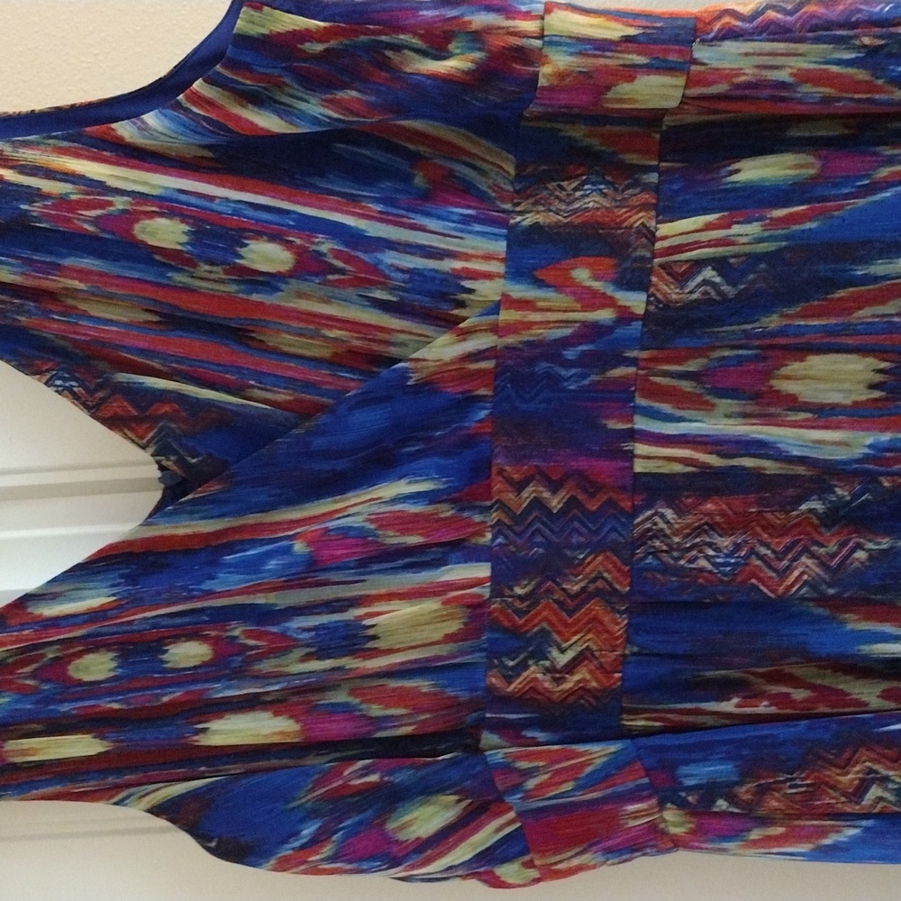 Clothes - Picture 2 of 4